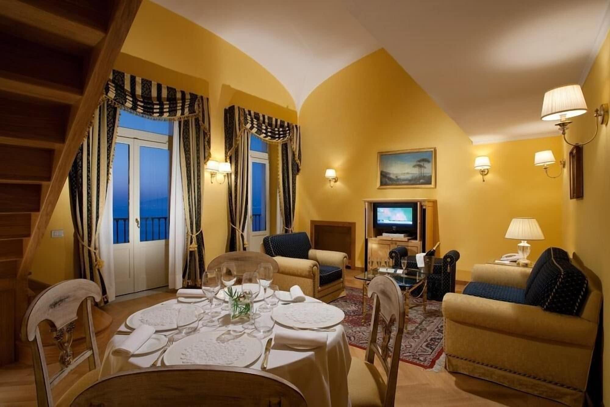 فندق سورينتوفي  فندق إمبريال ترامونتانو الغرفة الصورة